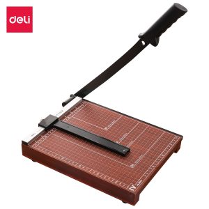 Резак гильотинный Deli E8004 A4/12лист./300мм/ручн.прижим/защитный экран