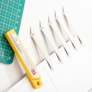 Лезвия Deli E2015 шир.лез. 9мм сталь серый (упак.:10шт)